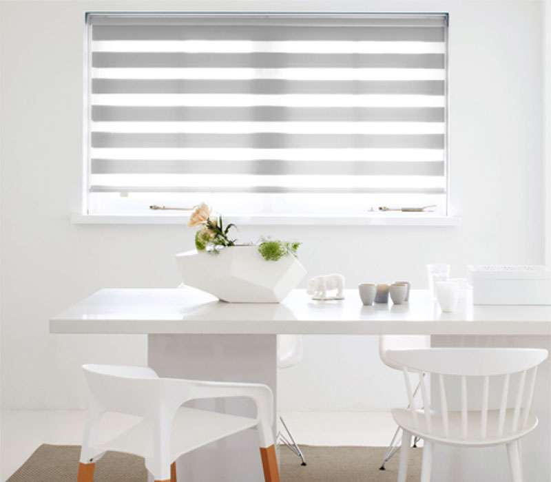 Рулонные шторы Зебра. AMIGO.